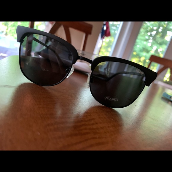 Quay Australia Evasive Matte Black Sunglasses main image 3